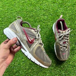 Nike Dart V Impact zone Running Shoe Womens Size 10 Gold/Gray/Burgundy